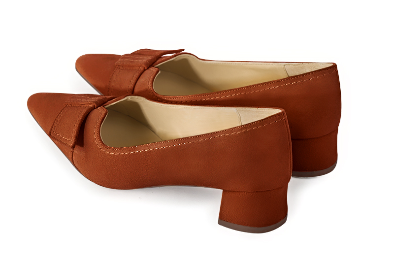 Terracotta orange women's dress pumps, with a knot on the front. Tapered toe. Low flare heels. Rear view - Florence KOOIJMAN